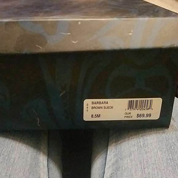 Boots - Picture 4 of 4